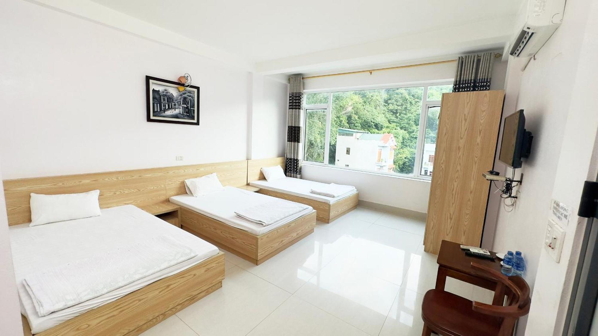 Quy Anh Hotel Bao Lac Town Exterior foto