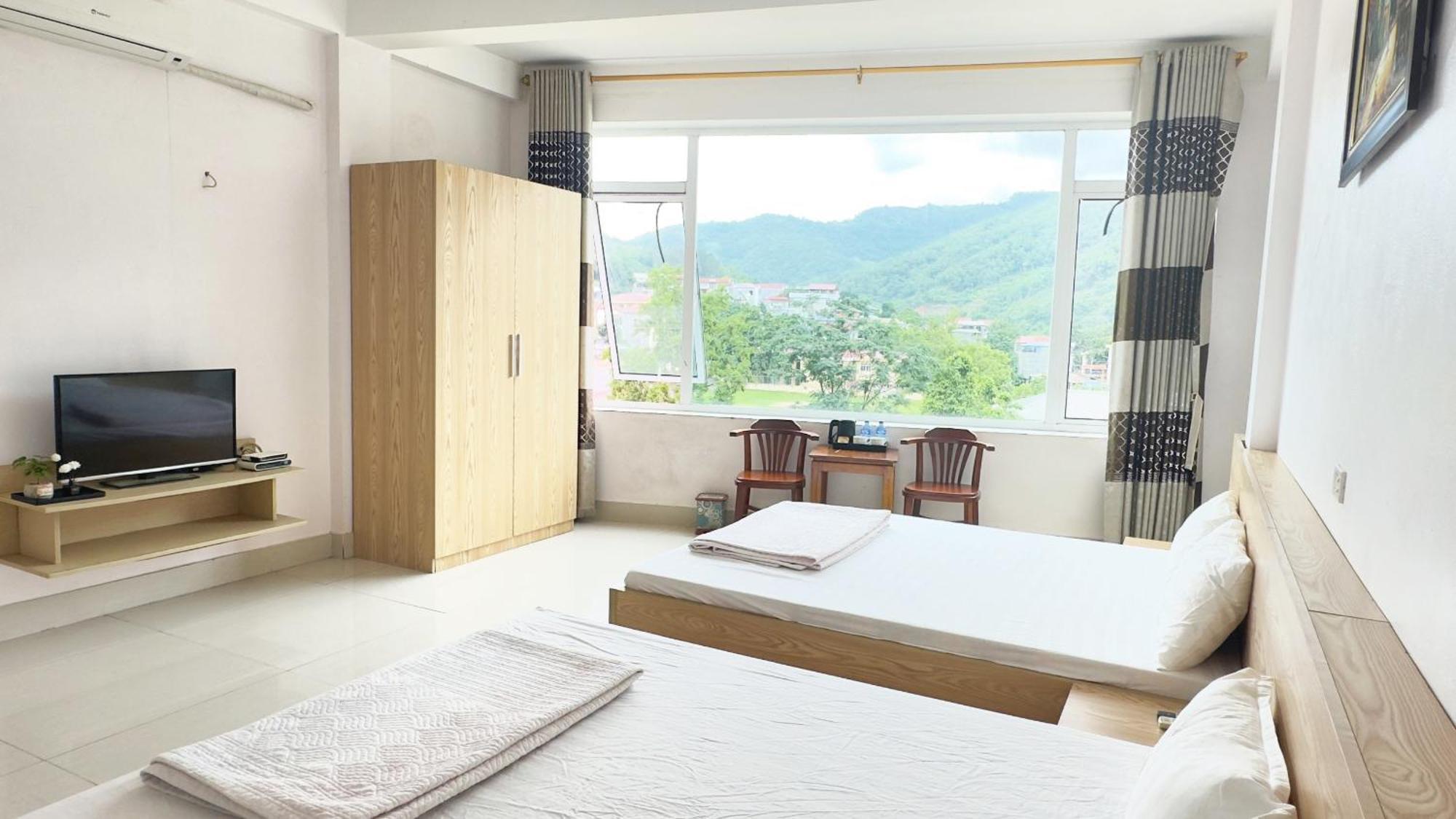 Quy Anh Hotel Bao Lac Town Exterior foto