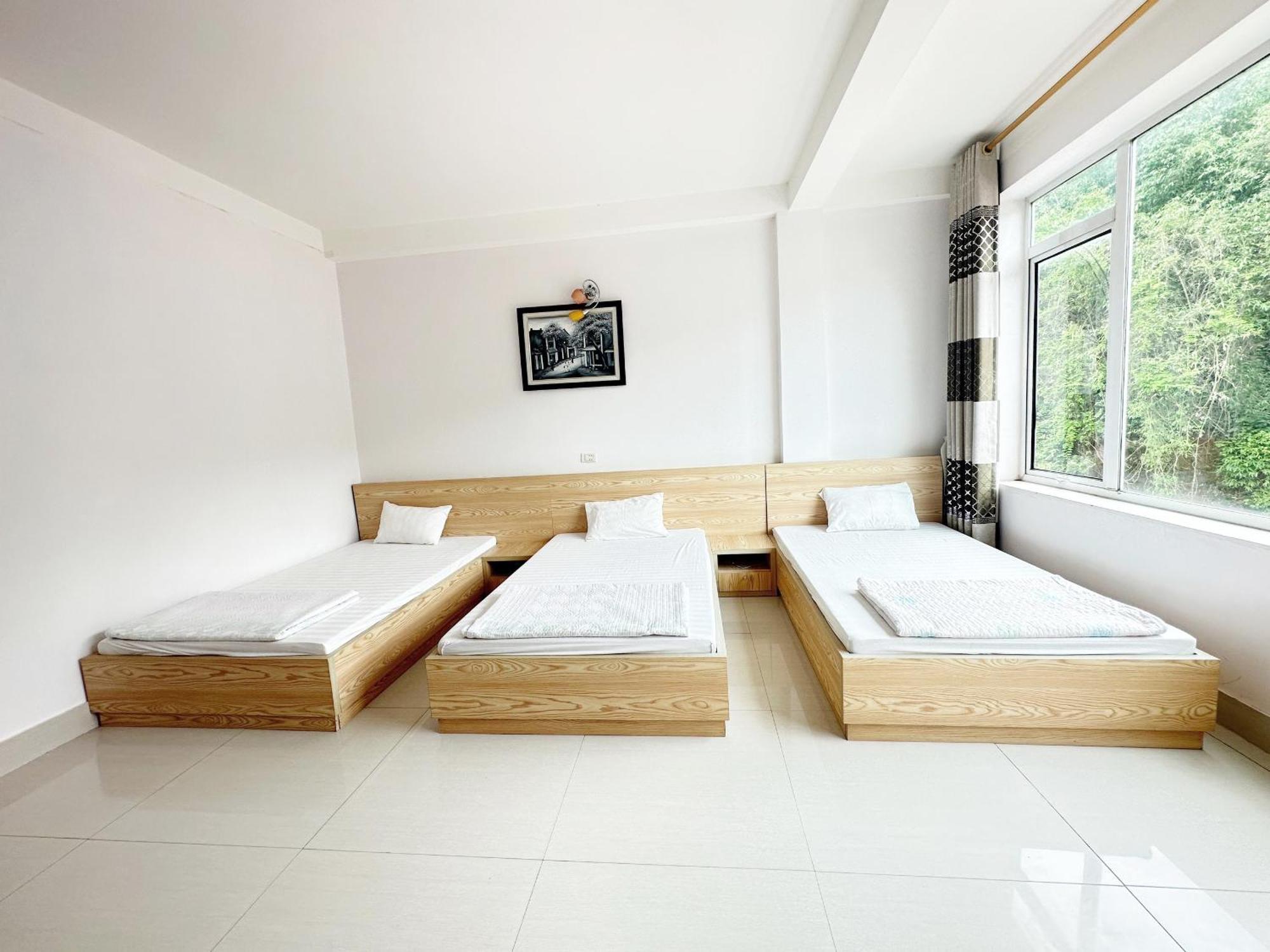 Quy Anh Hotel Bao Lac Town Exterior foto