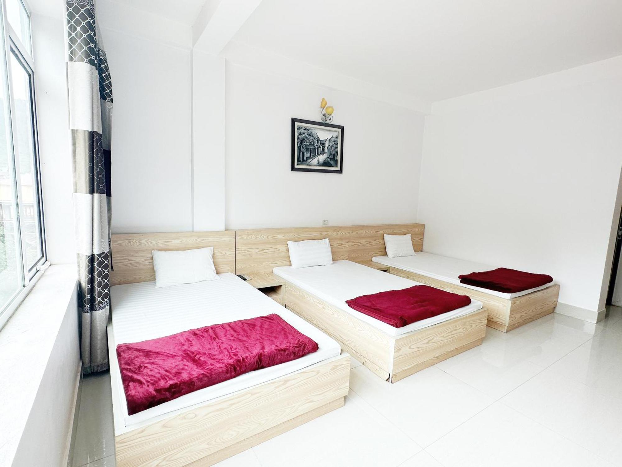Quy Anh Hotel Bao Lac Town Exterior foto